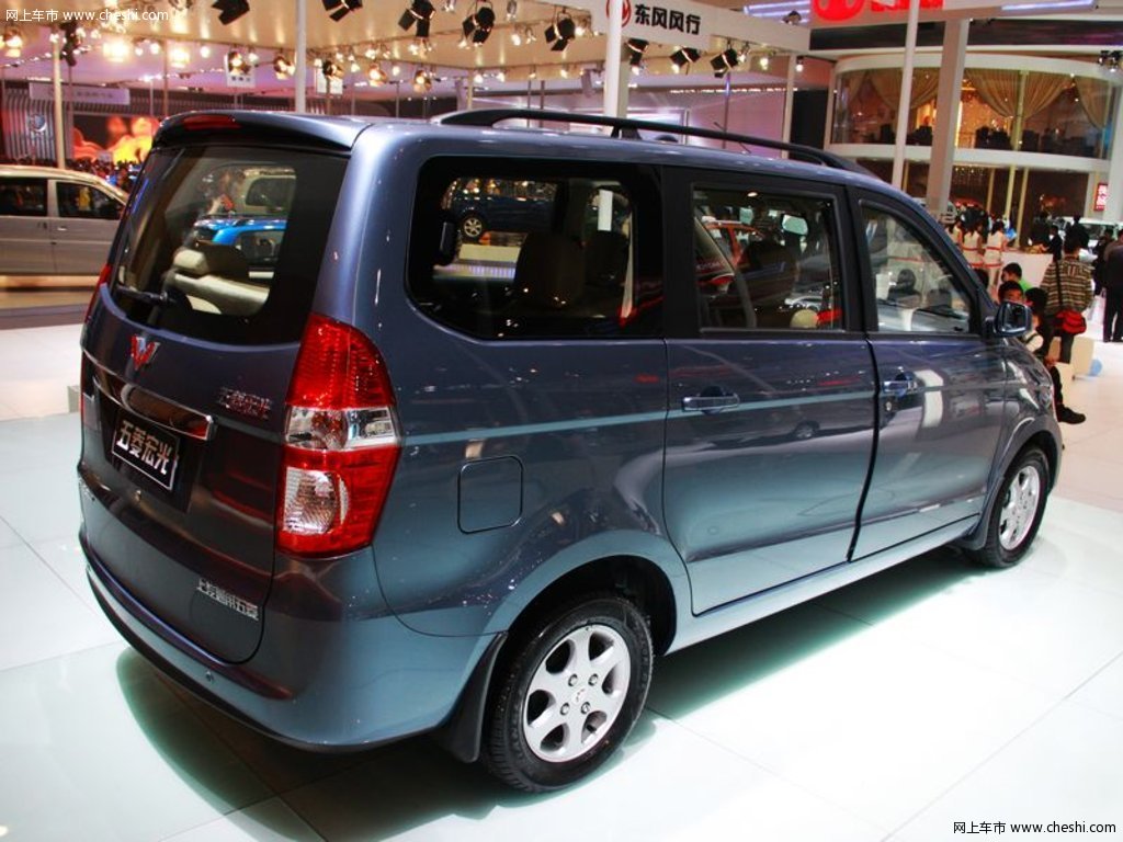 【五菱宏光原图展示167260x167260-五菱五菱