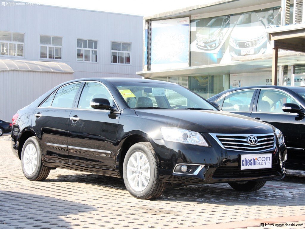 2012款 凯美瑞 200g 2.0 at 经典版外观整体