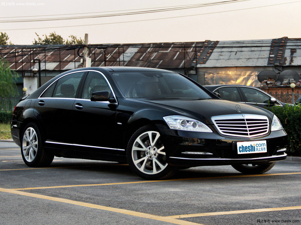 2012款 奔驰s400h外观整体