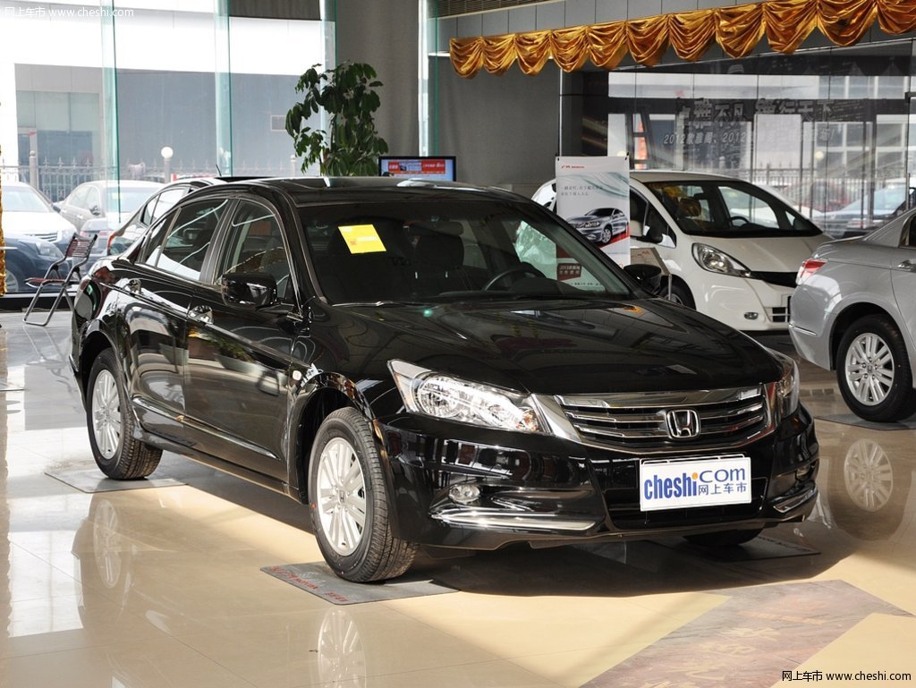 奥夫特黑雅阁 2013款 2.0l 自动lx外观整体图片(8/10)_网上车市