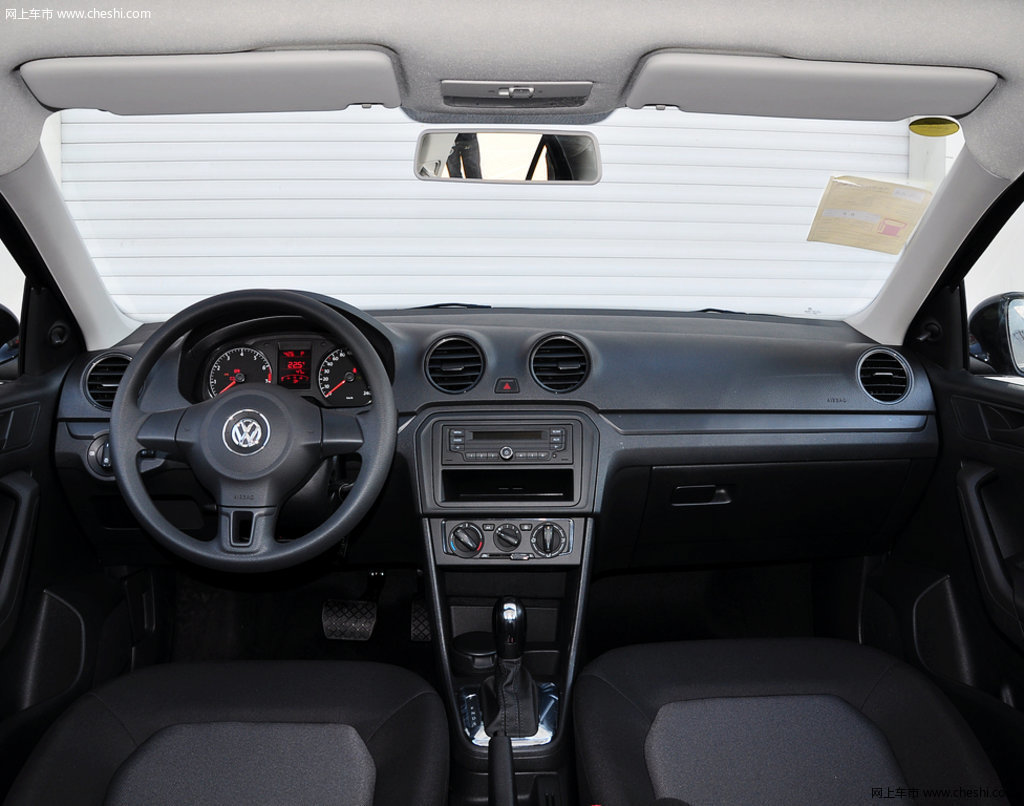 捷达 2013款 1.4L 手动舒适型中控方向盘高清图