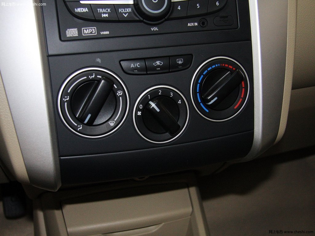 2013款 启辰r50 1.6l mt 豪华版其他细节