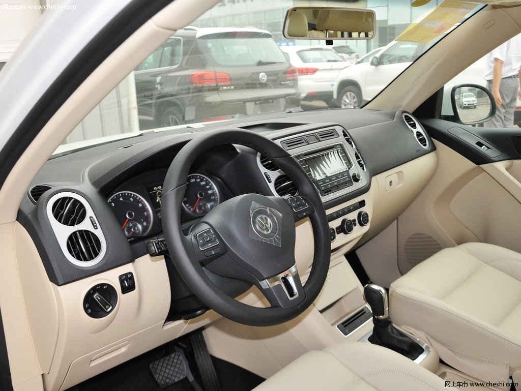途观2013款 1.8tsi 自动两驱舒适版 5座内饰中控图片(2/19)_网上车市