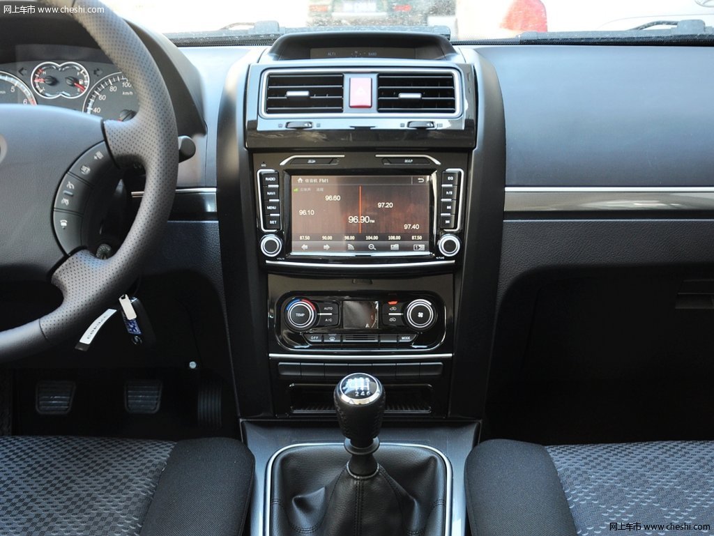 2013款 哈弗h5 2.0t 手动两驱进取型中控方向盘