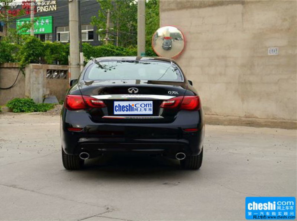 英菲尼迪q70 图片