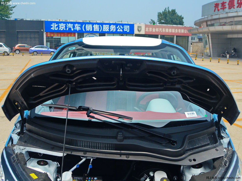 众泰E200 图片