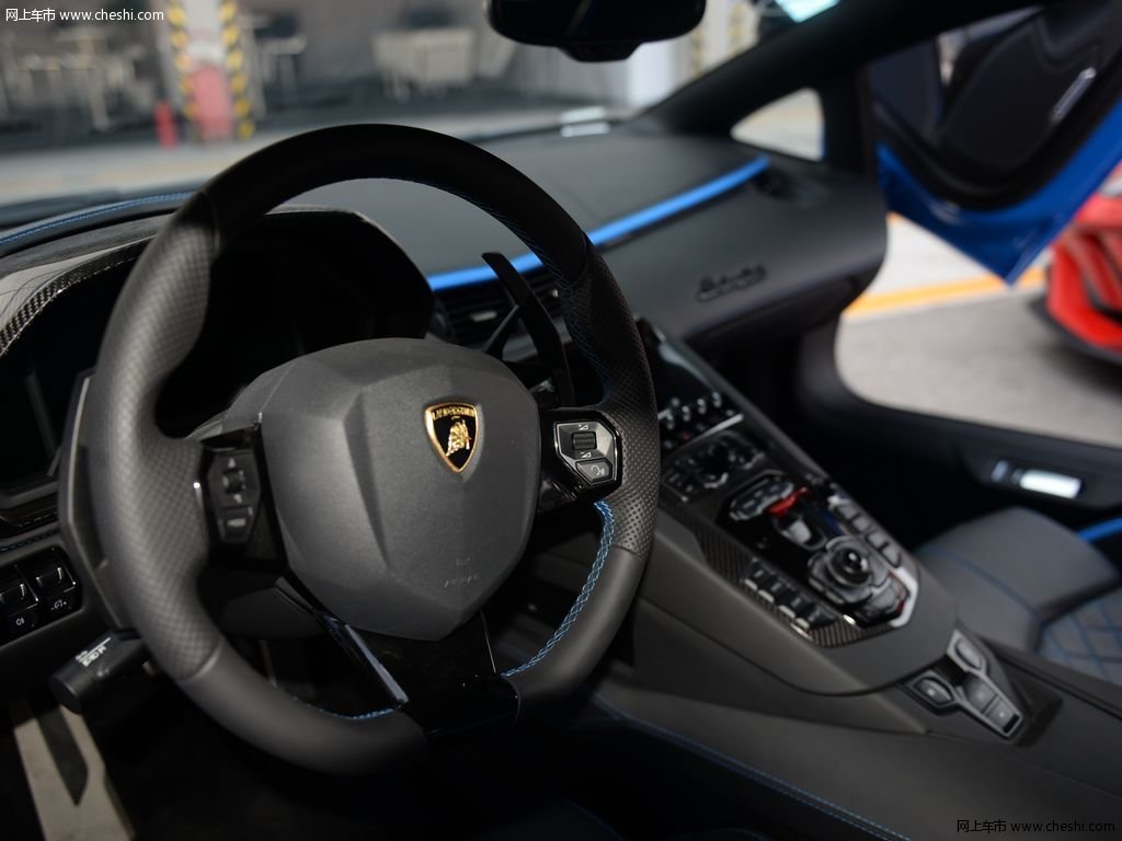 图片库 兰博基尼 aventador 中控方向盘 aventador中控方向盘速度3秒