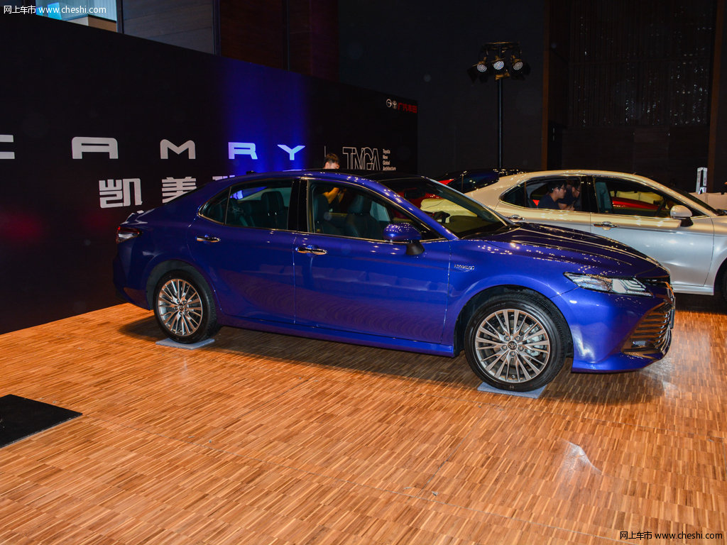 凯美瑞外观整体图片(50\/71)