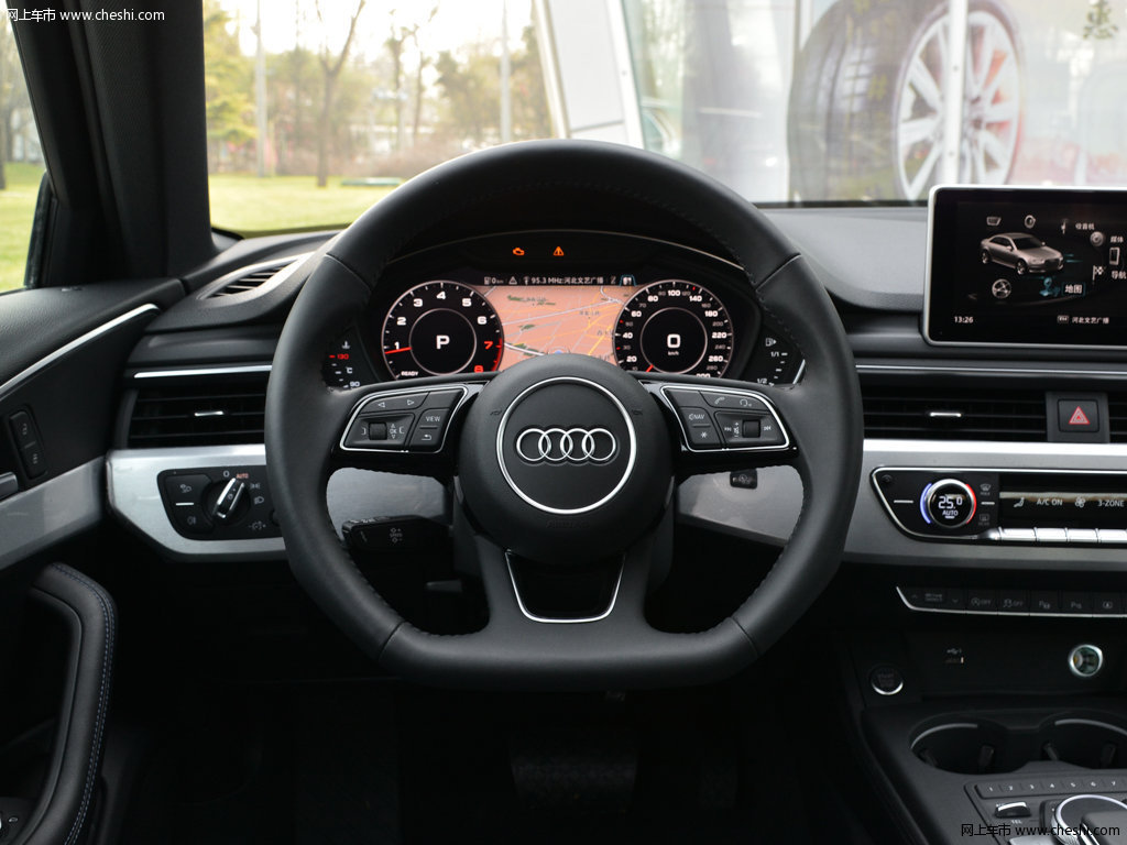 黑色奥迪a4l 2019款 45 tfsi quattro 运动型国vi内饰中控图片(2/46)