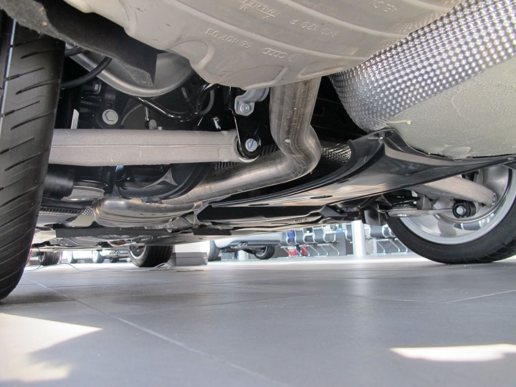 奥迪A4L 2012款 2.0TFSI CVT 运动型图片