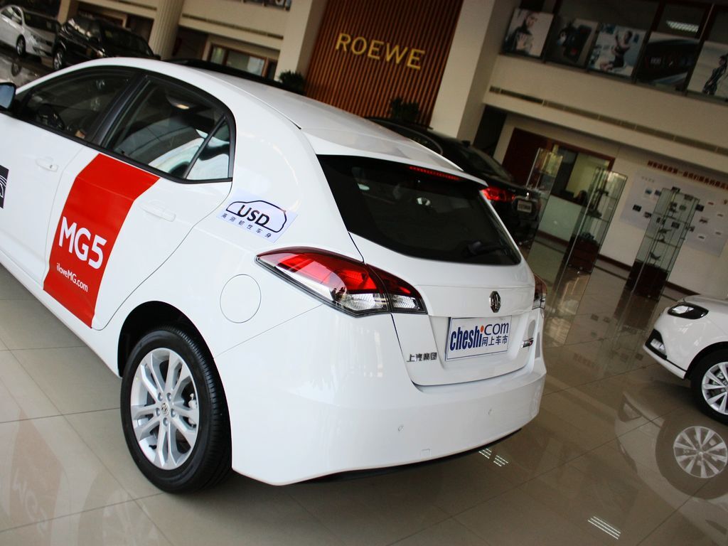 MG5 2012款 MG5 1.5MT 豪华版图片