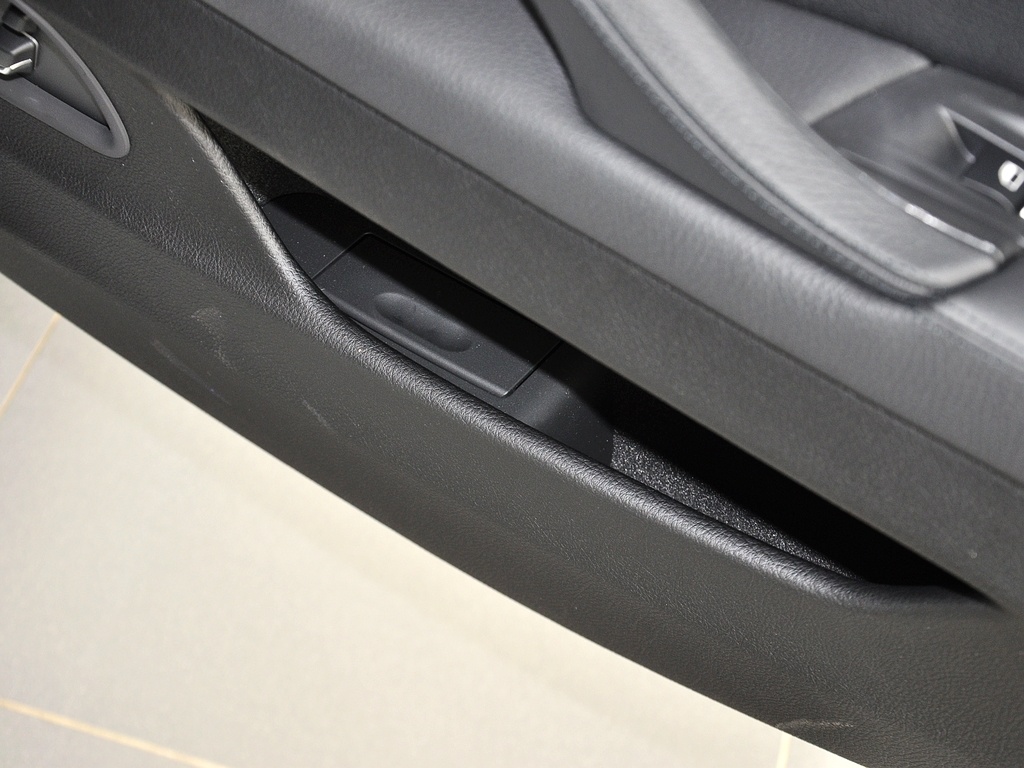 宝马5系 2013款 530Li 3.0L AT 领先型图片