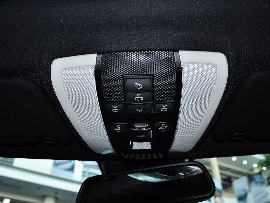 奔驰E级(进口) 2012款 E260 1.8T AT CGI Coupe图片