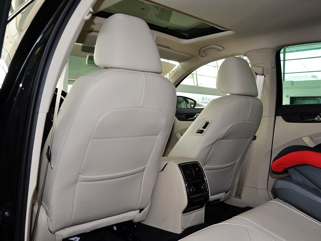 帕萨特 2013款 帕萨特 3.0L DSG V6 旗舰尊享版图片