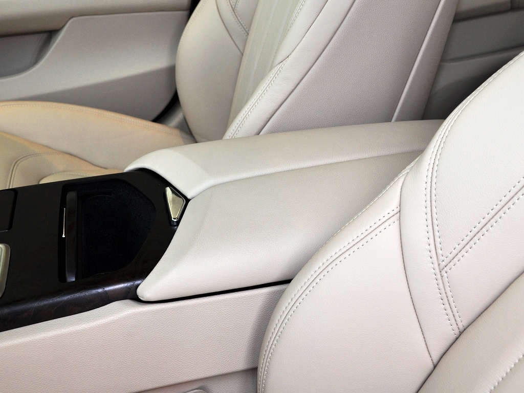 总裁 2013款 总裁 3.0T 标准型图片
