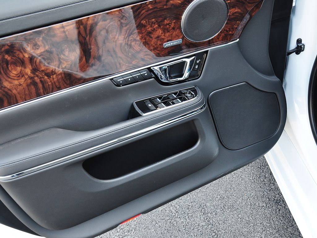 捷豹XJ XJL 3.0 SC 两驱全景商务版 2014款图片