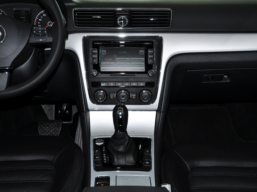 帕萨特 1.8TSI DSG 御尊版 2014款图片