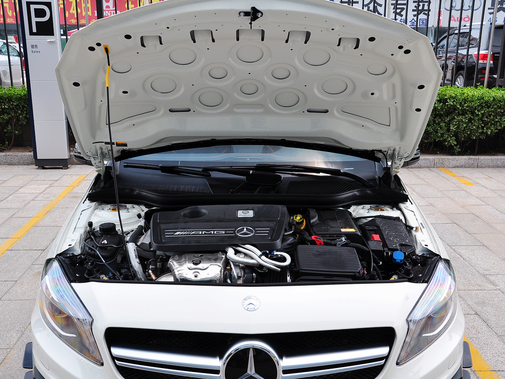奔驰A级AMG(进口) 2014款 A45 AMG 运动定制版图片