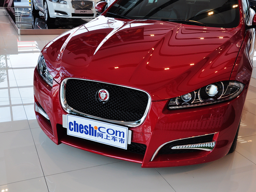 捷豹XF 2015款 3.0 SC R-SPORT 豪华版图片
