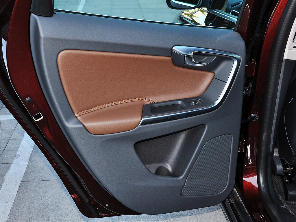 沃尔沃XC60 2014款 XC60 T5 4WD图片