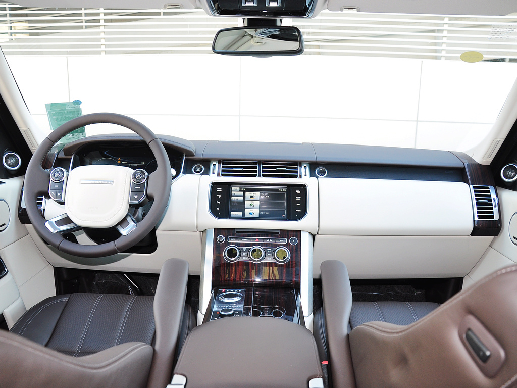 揽胜 2015款 3.0 V6 SC Vogue图片