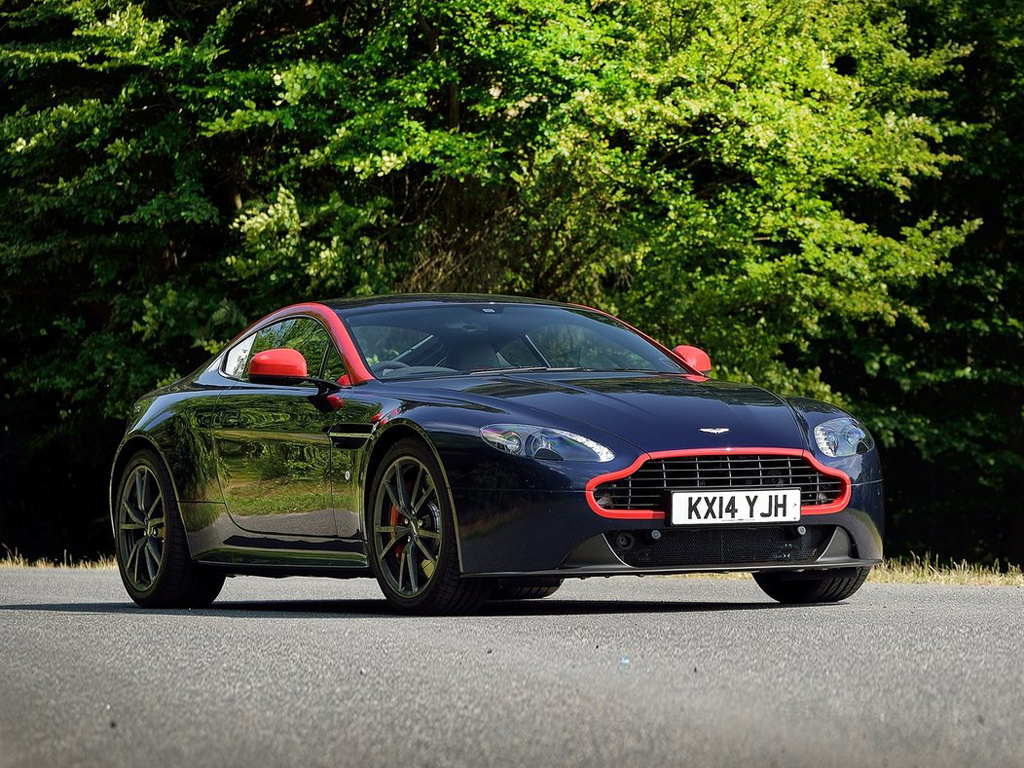 阿斯顿·马丁V8 Vantage 图片