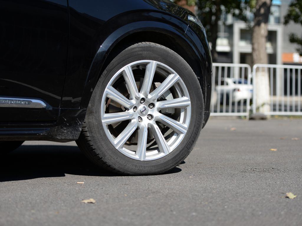 沃尔沃XC90新能源 图片