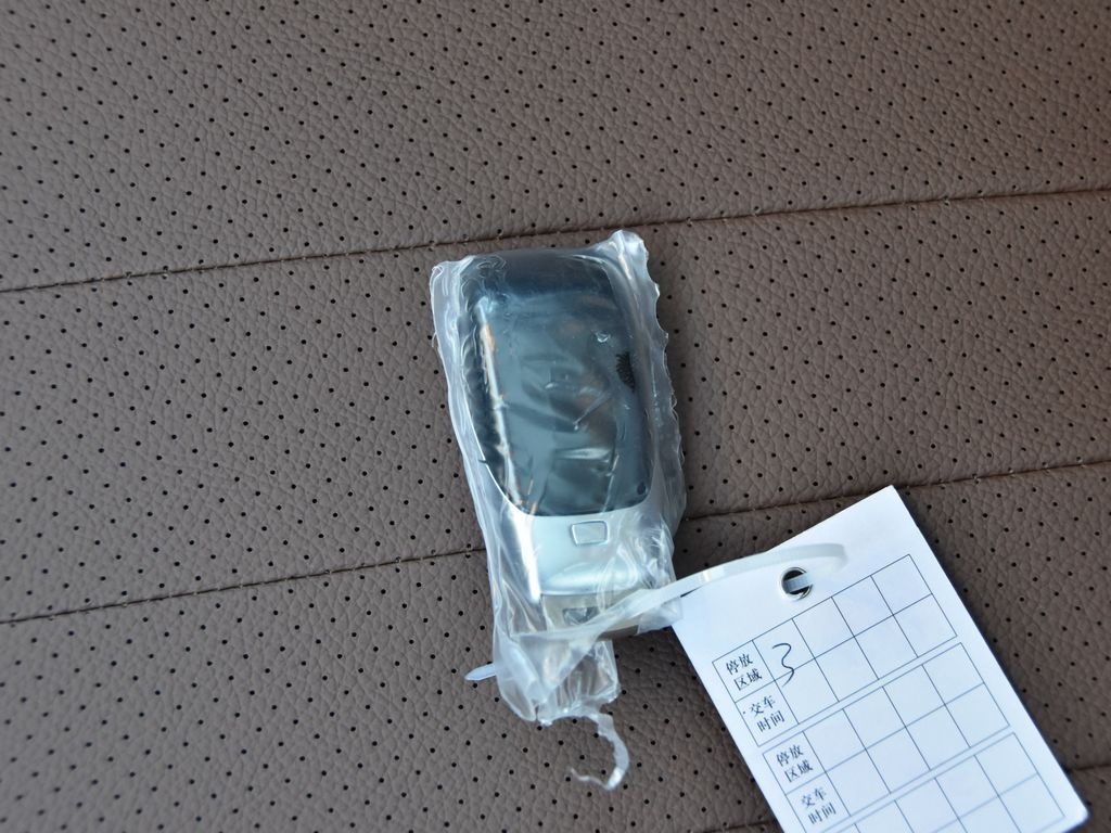 奔驰E级 图片
