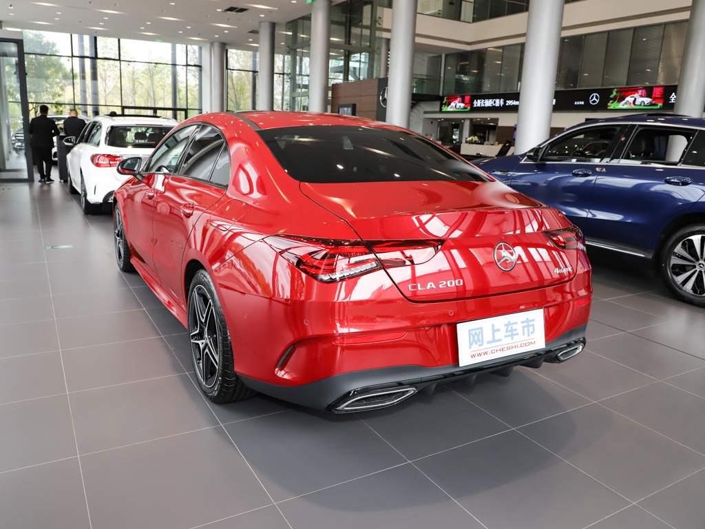 奔驰CLA 图片