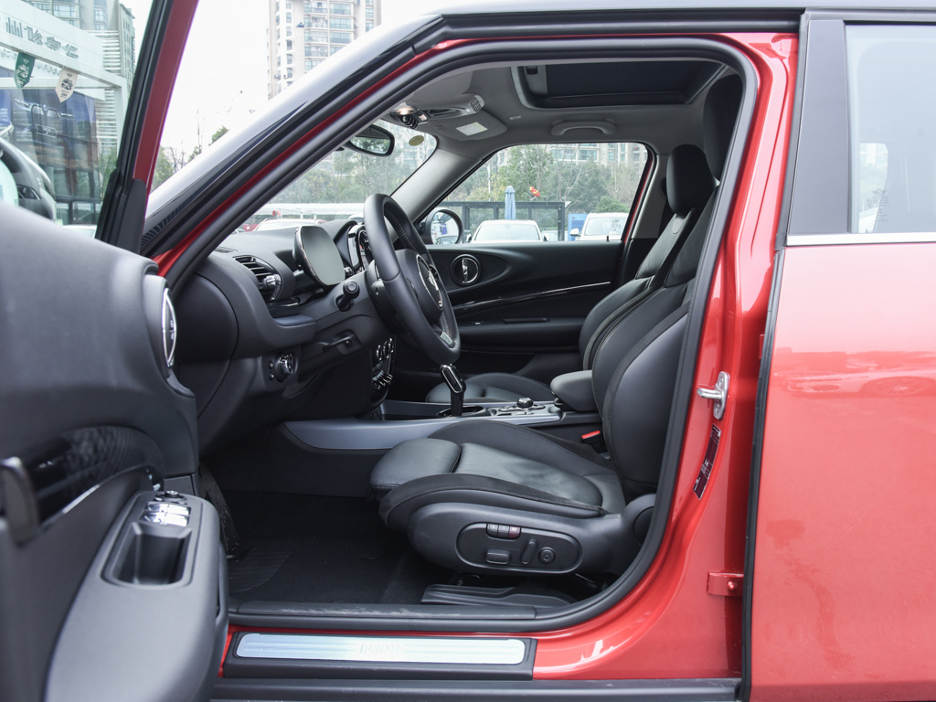 MINI CLUBMAN 图片