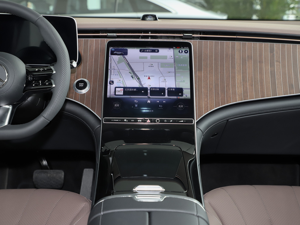奔驰EQE SUV 图片