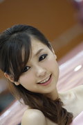 奇瑞 QQ me 美女模特