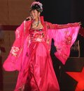 李玉刚钟情豪华大奔