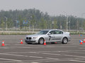 宝马7系 图片