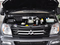 新途V80 2011款 2.5T 手动 短轴低丁尊杰版图片