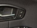 揽胜极光 图片