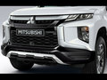 三菱 L200 图片