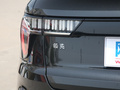 領(lǐng)克01 圖片