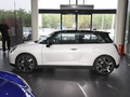 电动MINI COOPER 图片