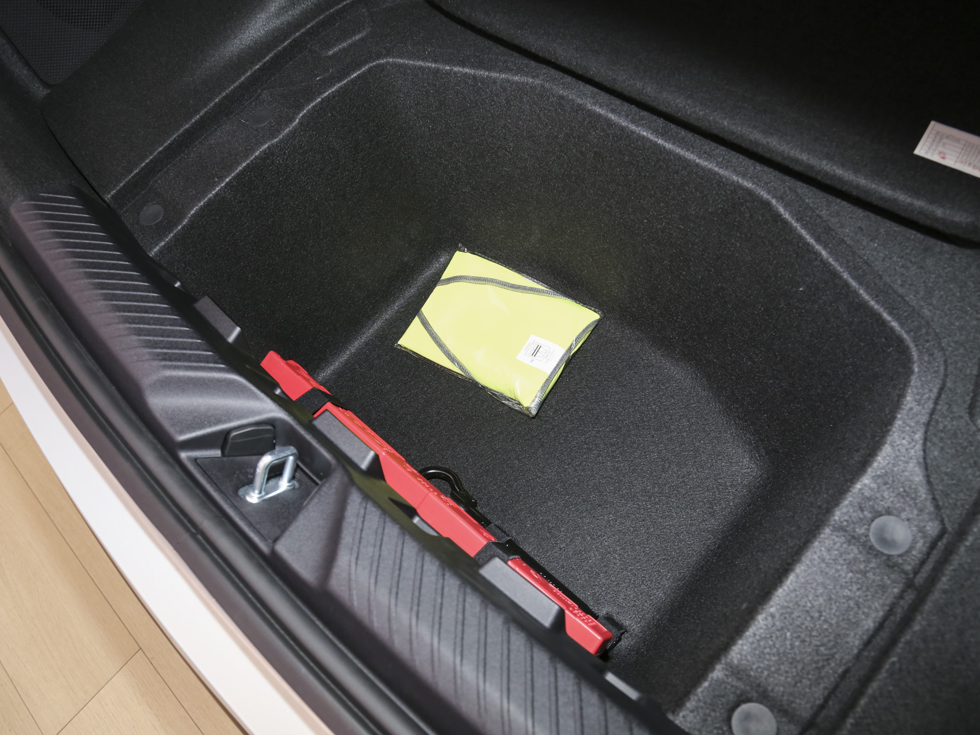 深藍(lán)L06 圖片