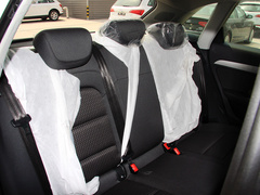 一汽奥迪  2.0T 第二排座椅45度视角