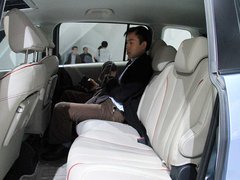 2008款 2.0 自动 舒适型 7座