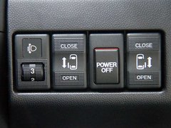 2008款 2.0 自动 舒适型 7座