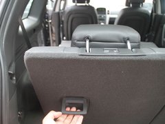 2010款 2.4L 自动 豪华型 7座