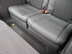 2010款 2.4L 自动 豪华型 7座