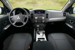 2009款 3.8L 自动 尊贵版