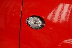 2009款 1.0L 手动 旗舰型