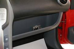 2009款 1.0L 手动 旗舰型
