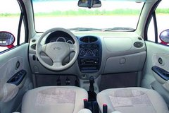 2009款 1.0L 手动 旗舰型