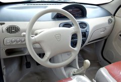 2009款 1.0L 手动 旗舰型